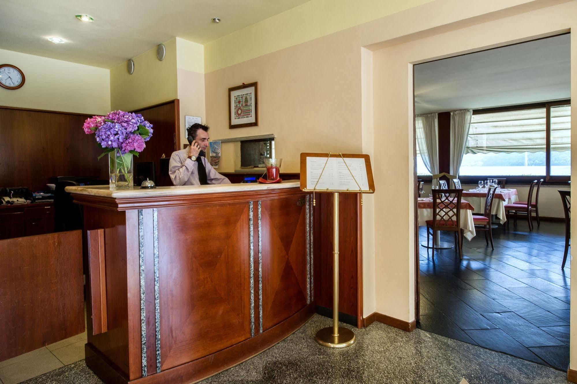 Hotel & Residence La Sibilla Cusiana Pettenasco Εξωτερικό φωτογραφία